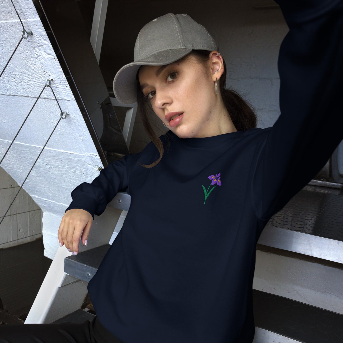 Women’s embroidered iris sweatshirt with beautiful floral detailing inspired by February’s birth flower. Designed for soft girl and coquette fashion lovers, it pairs perfectly with jeans or skirts for a relaxed yet romantic look. A sentimental and stylish gift for birthdays, Mother’s Day, or any special celebration.