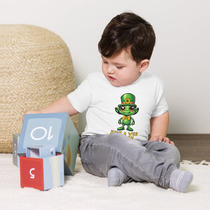 Just a Wee Bit Irish Alien Toddler Short Sleeve Tee - jaecrece